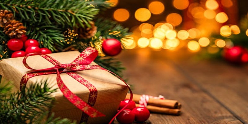 Last-Minute Christmas Gifts: 10 Amazon Prime Options To Save The Day