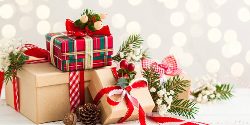 12 Fun & Thoughtful Micro Gifting Ideas That Feel Truly Personal